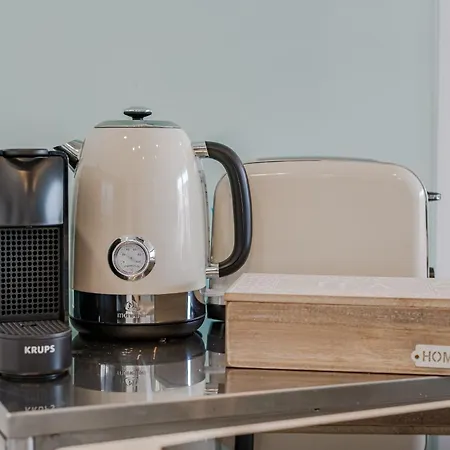 דירה Exclusive Penthouse - 85m Pool - Private Garage - 3 Terraces