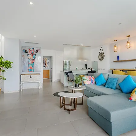 דירה Exclusive Penthouse - 85m Pool - Private Garage - 3 Terraces פאלם-מאר