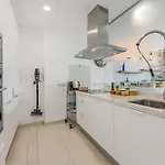 Exclusive Penthouse - 85m Pool - Private Garage - 3 Terraces