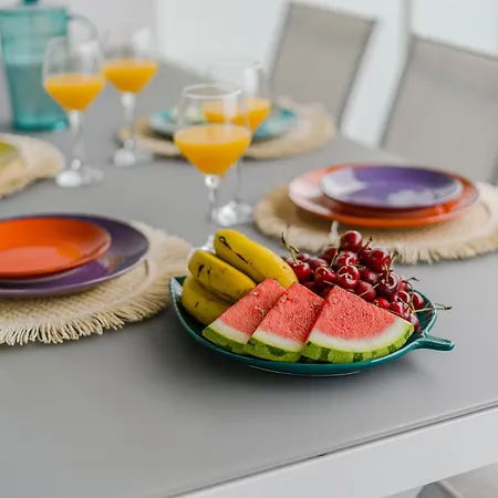 Exclusive Penthouse - 85m Pool - Private Garage - 3 Terraces Apartman *