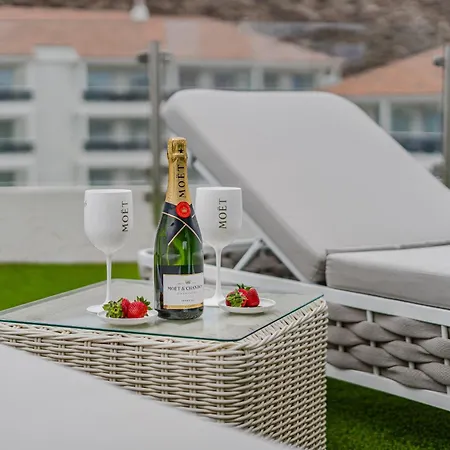 Exclusive Penthouse - 85m Pool - Private Garage - 3 Terraces Appartement *