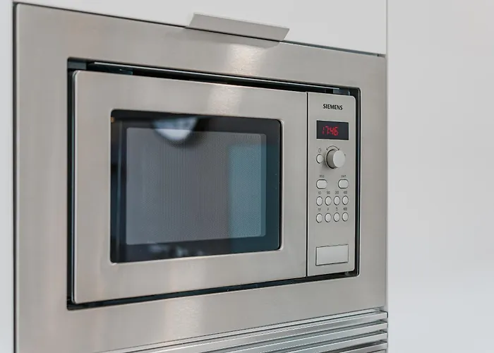 Apartment Exclusive Penthouse - 85m Pool - Private Garage - 3 Terraces