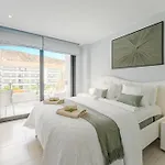 Exclusive Penthouse - 85m Pool - Private Garage - 3 Terraces * פאלם-מאר